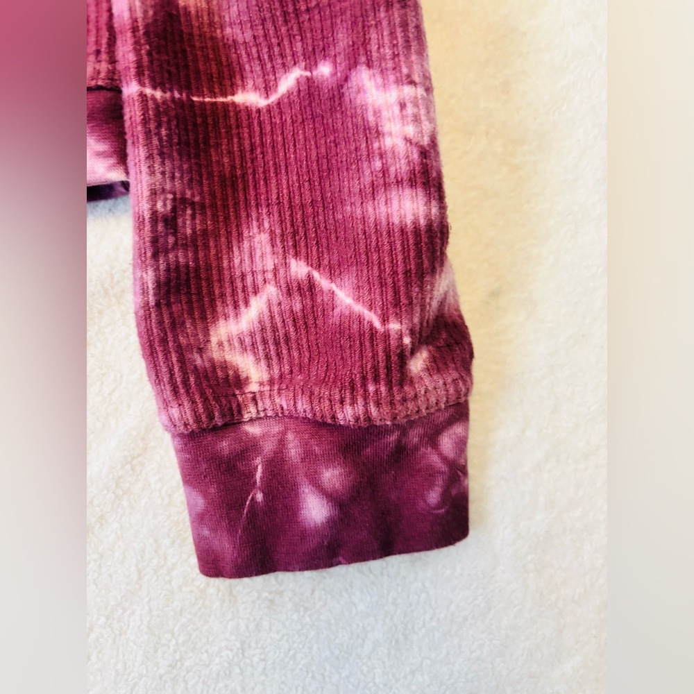 Royce Women's Pink Tie-Dye Long Sleeve Sweatshirts Crop Top Size Medium NWOT - Picture 5 of 8